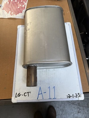 Walker Heavy Duty Exhaust Muffler 22192, Vintage OEM, NOS, Slight Surface Rust - Image 1 of 4