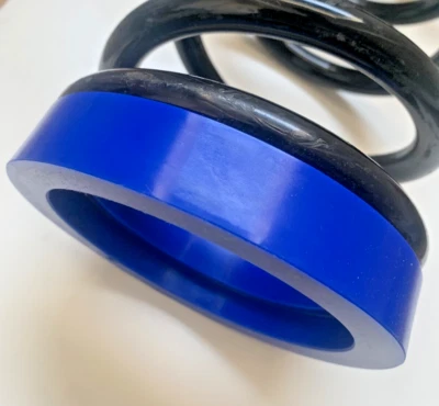 2 Cales réhausse polyuréthane  ressorts +25 mm - Range Rover p38 - DA4136 - Photo 1/4