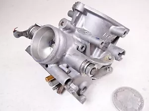 86 HONDA GL1200A GOLD WING RIGHT SIDE CYLINDER #3 CARBURETOR BODY HOUSING - Picture 1 of 10