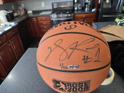 Derrick Rose Autógrafo Novato del Año Auténtico Juego Baloncesto U.d.a... Foto 1 de 4