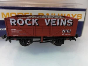 DAPOL 7 Plank Coal Wagon. 61. Rock Veins. LIMITED EDITION 47 of 96 - Picture 1 of 6