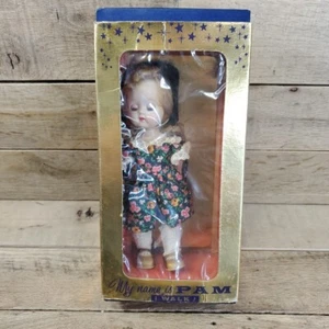 Muñeca de Colección Michelle Cartier PAM WALKER Muñeca Años 50 Completa con Caja Conjunto Escolar - Imagen 1 de 12