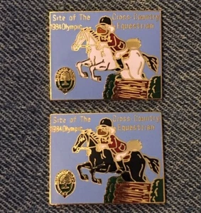 Pin Olímpico Ecuestre ~ Cross Country ~ Set de 2 ~ 1984 Los Ángeles ~ Los Ángeles ~ Cloisonné - Imagen 1 de 5