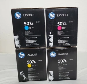 Set toner originale HP 507A nero ciano magenta giallo CE400A CE401A CE402A CE403A - Foto 1 di 9