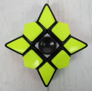Juguete inquieto giratorio estrella mágica de Rubik - Imagen 1 de 2