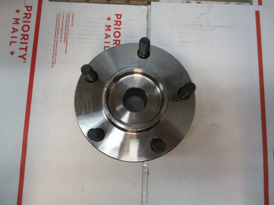 NEW CENTRIC C-TEK STANDARD HUB AND BEARING ASSEMBLY 407.66005E FITS GMC, CHEVY, - Image 1 of 4