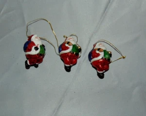 Pequeños adornos de Papá Noel de resina brillante - Imagen 1 de 2