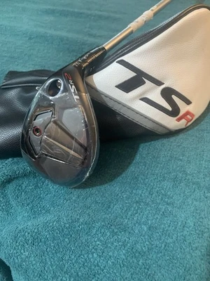 Titleist Hybrid - Image 1 of 4