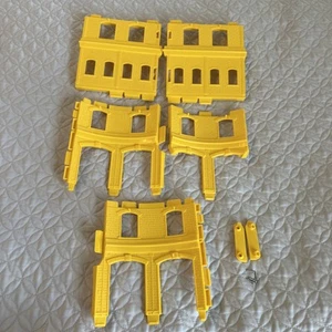 Thomas & Friends Super Train Station Replacement Parts Yellow Windows Doors - Bild 1 von 12