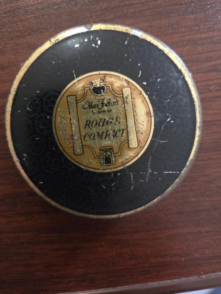 Propiedad de Marilyn Monroe usada años 50 Max Factor Rouge mitad usada por Sydney Guilaroff Foto 1 de 4