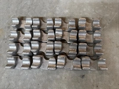 Soportes de brazo basculante para Ford Mustang Boss 429 nuevos 16 soportes de brazo basculante necesitan mecanizado Foto 1 de 3