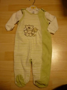Strampler in grün/weiß gestreift mit weißem Pullover für Mädchen & Jungs, Gr. 68 - Bild 1 von 5