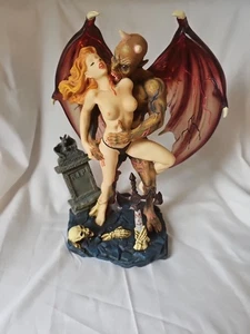 2002 VERONESE DEVIL VAMPIRE & NUDE LADY 10" FIGURE FROM MYTHS & LEGENDS READ... - Picture 1 of 4