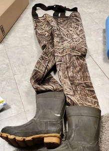 Cabela's Waders Men Size 9 Camo Advantage Wetlands Hunting Fishing Thinsulate - Picture 1 of 5