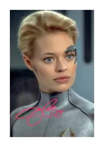 Jeri Ryan 7 of 9 3 Star Trek Voyager A4 signed mounted poster Choice of frame. - Picture 1 of 3