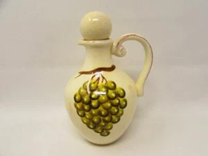 Villa Grande by Tabletops Unlimited Oil Or Vinegar Cruet & Stopper Green Grp G - Picture 1 of 1