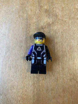 Lego Alpha Team Radia - Mission Deep Freeze Minifigure - Image 1 of 3