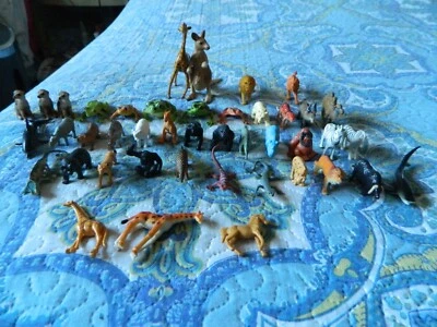 Animal Figurines Toys Lot - Image 1 of 4