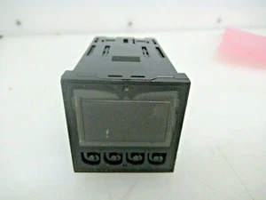 OMRON TEMPERATURE CONTROLLER E5CN-R2MP-500 - Picture 1 of 3