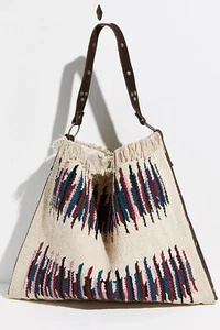 Free People Hobo-Bag gemischt und geflickt Fransen Leder Schulterriemen neu ohne Etikett 128 $ - Bild 1 von 10