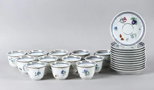 Set of 12 Richard Ginori "Italian Fruits" Demitasse Cups and Saucers - Picture 1 of 5