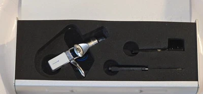 SHURE WHLB WHITELABEL DJ CARTRIDGE ONLY W/ CASE, INSERTS, BRUSH & SCREWDRIVER - Image 1 of 4