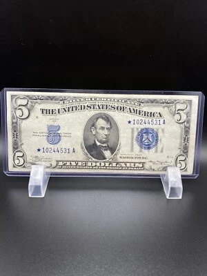 1934A- 5 Dollars Star Note very nice bill. for your Collection Blue star. - Image 1 of 4