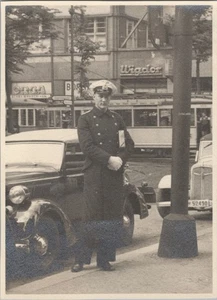 (RB)2024-223, Foto, Blick auf einen Marine Soldaten - Bild 1 von 2