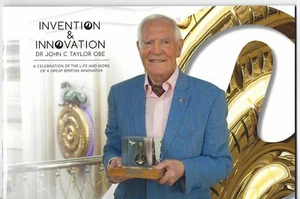  ISLE OF MAN 2017 JOHN TAYLOR OBE SELF ADHESIVE BOOKLET - Picture 1 of 1