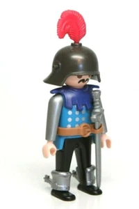 Playmobil Figura Castello Allegro Uomo Festa Cavaliere Elmetto Piuma Spada Speroni 3627 - Foto 1 di 1