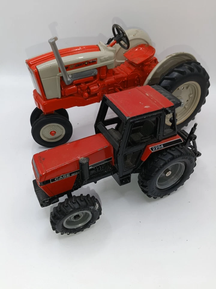 Lote de tractor diecast Case International 2294 y Ford 901 Select-O-Speed de colección Foto 1 de 4