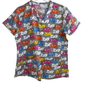 Divine Stretch by JDM Scrub Top Size L Has Pockets Cat Pattern A26 - Picture 1 of 6