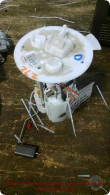 Used Fuel Pump fits: 2016 Ford Escape Pump Assembly 2.0L tank mounted Grade A Foto 1 de 4