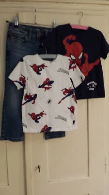 Jungen-Outfit 3-tlg., Jeans, 2 Spider-Man-T-Shirts, weiß + dkl.blau, Gr. 110 - Bild 1 von 4