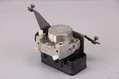 2012 VICTORY Cross Country ABS Pump service module - Image 1 of 4