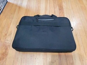 Amazon Basics 15.6" Black Laptop Case Tablet Carrying Shoulder Bag Briefcase - Picture 1 of 5