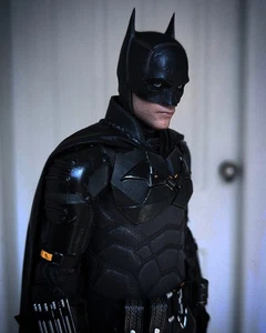 Hot Toys the Batman 2022 Deluxe Version Please See Description - Picture 1 of 9