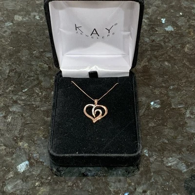 "Collar Kay Jewelers oro rosa 10kt cadena 18"" colgante corazón diamante 10k 2,51 g" Foto 1 de 4