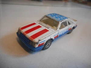 Corgi Ford Mustang Cobra in White - Picture 1 of 2