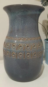 VINTAGE AUSTRALIAN POTTERY- ERIC JUCKERT IMPRESSED CIRCLES PATTERN LARGE VASE - Picture 1 of 7
