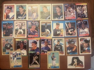 Houston Astros baseball card lot 25 cards late 80s - Picture 1 of 1