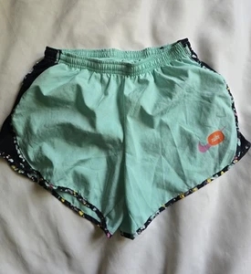 Nike Dri-Fit Mint Green & Black Girls Athletic Lined Shorts Size Large - Picture 1 of 9