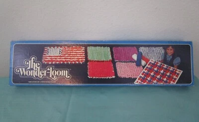 Telar de mesa The Wonder Loom años 70 con instrucciones completas Foto 1 de 4