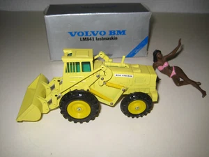 VOLVO BM LM 841 RADLADER #125.2 NZG 1:50 OVP LIMITED EDITION - Picture 1 of 5