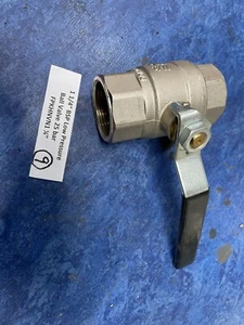 Low pressure Ball Valve Full Bore with Blue Lever Handle - BSP 1 1/4" - Picture 1 of 1