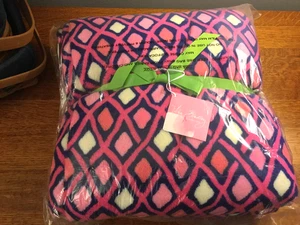 Vera Bradley Plush Throw Blanket Katina Pink Diamonds 80" x 50" New with tag - Picture 1 of 2