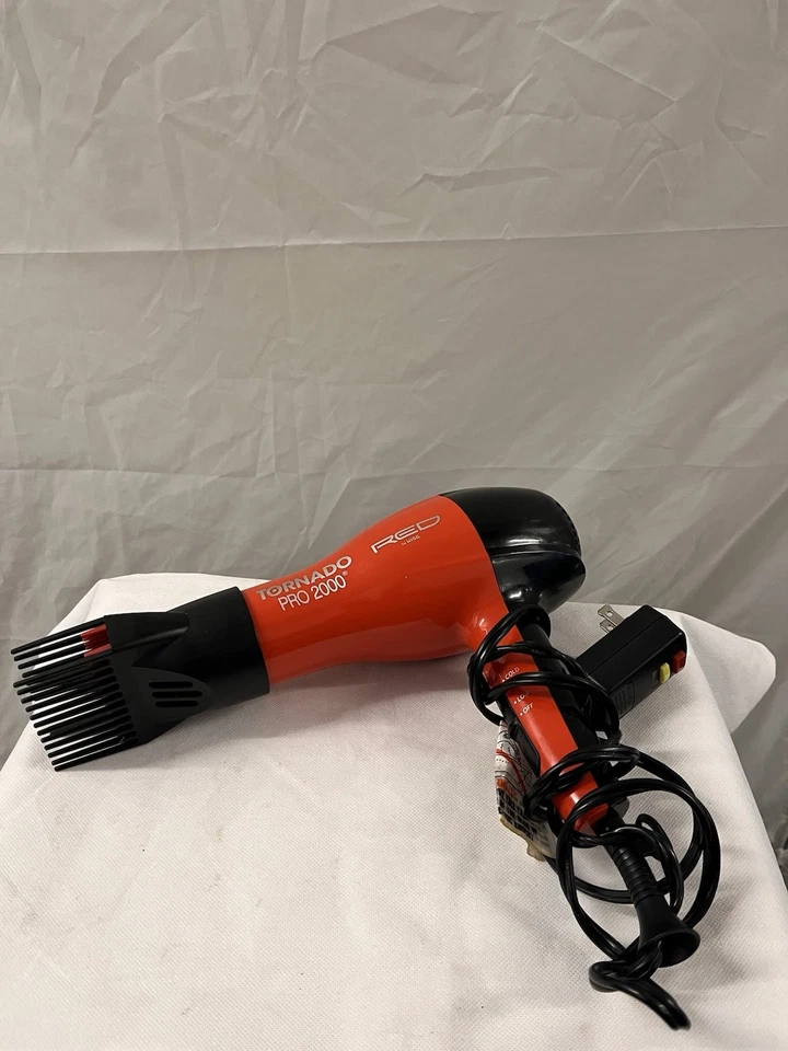 Фен для волос RED от KISS Tornado Pro 2000 BD08N (фен) - Изображение 1 из 4
