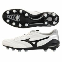 goalkeeper cleats