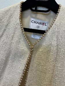 GIACCA FESTA CHANEL PARIS RUNWAY CLASSIC SPLENDIDA PERLA BORDO BELLA VACANZA 40 - Foto 1 di 24