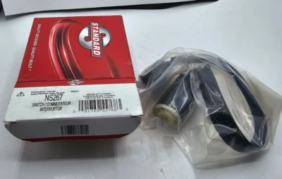 Interruptor de seguridad de arranque de embrague estándar NS267 para Jeep Wrangler 2006 Foto 1 de 4